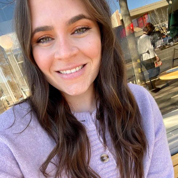 Meet your Posher, Ellen - Picture 1 of 1